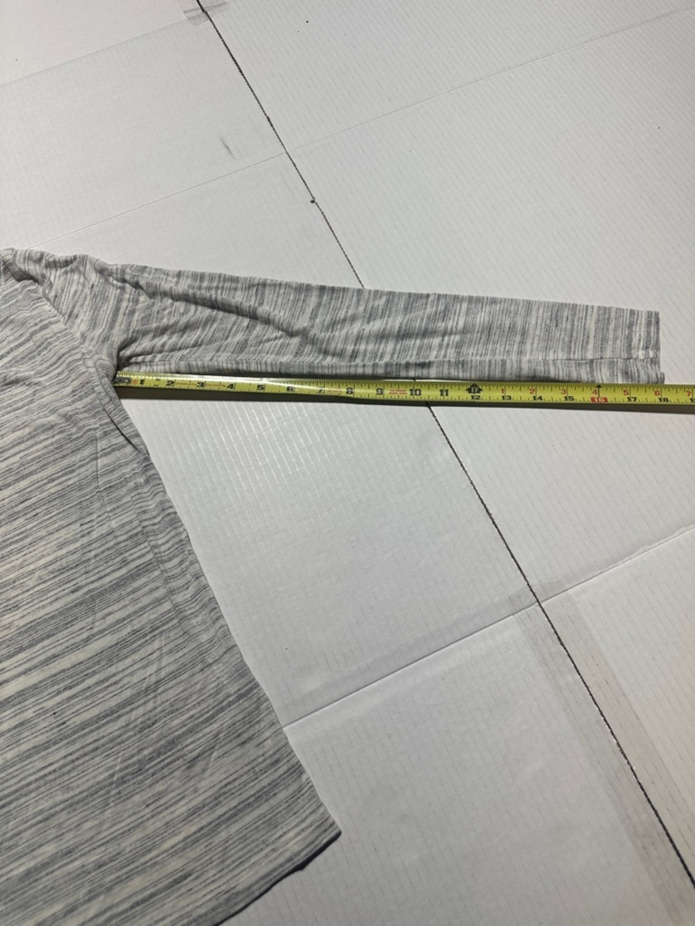 Dolan Left Coast Collection Heather Gray off white Long Sleeve Mock Neck Top XS - Picture 3 of 8